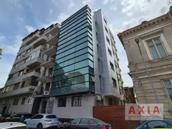 Negustori Office Building